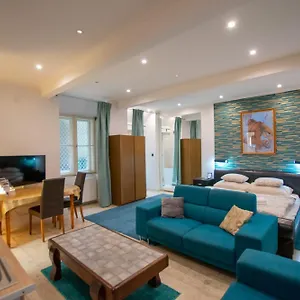 littlepanther-budapest.inbudapesthotels.com/